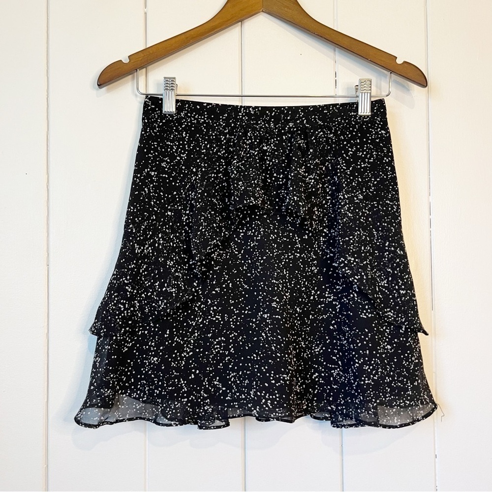 Honey Punch Black and White Speckled Patterned Mini Skirt. Size Small.
